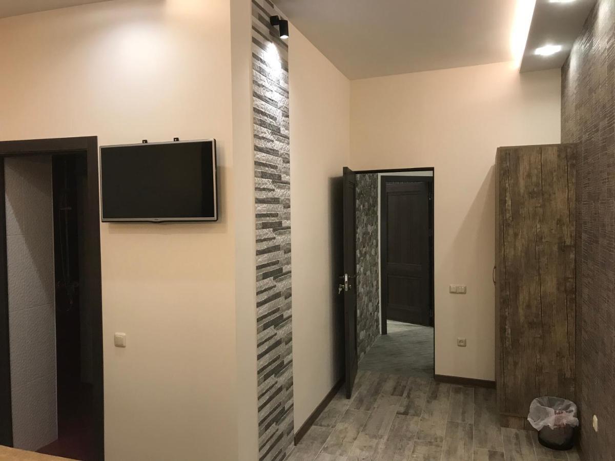 Street51 Hostel Ереван Екстериор снимка