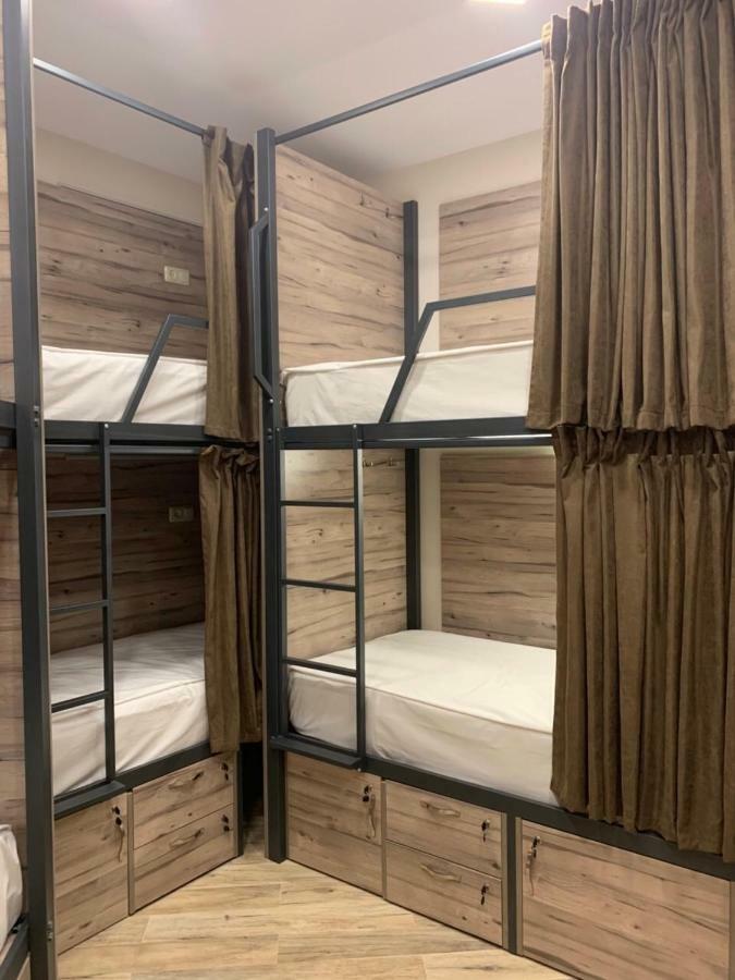 Street51 Hostel Ереван Екстериор снимка